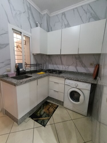 Modern apartment near beaches and airport