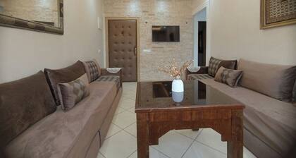 Modern apartment near beaches and airport