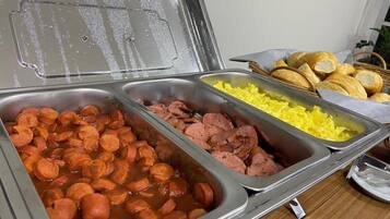 Desayuno buffet incluido todos los días