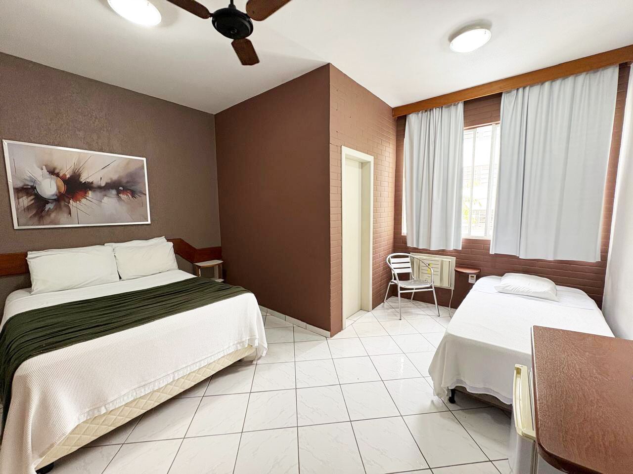Comfort Triple Room | Free WiFi, bed sheets