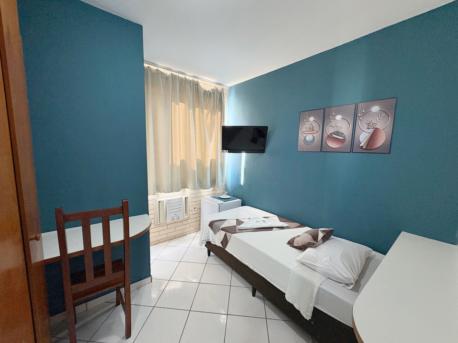 Comfort Single Room | Free WiFi, bed sheets