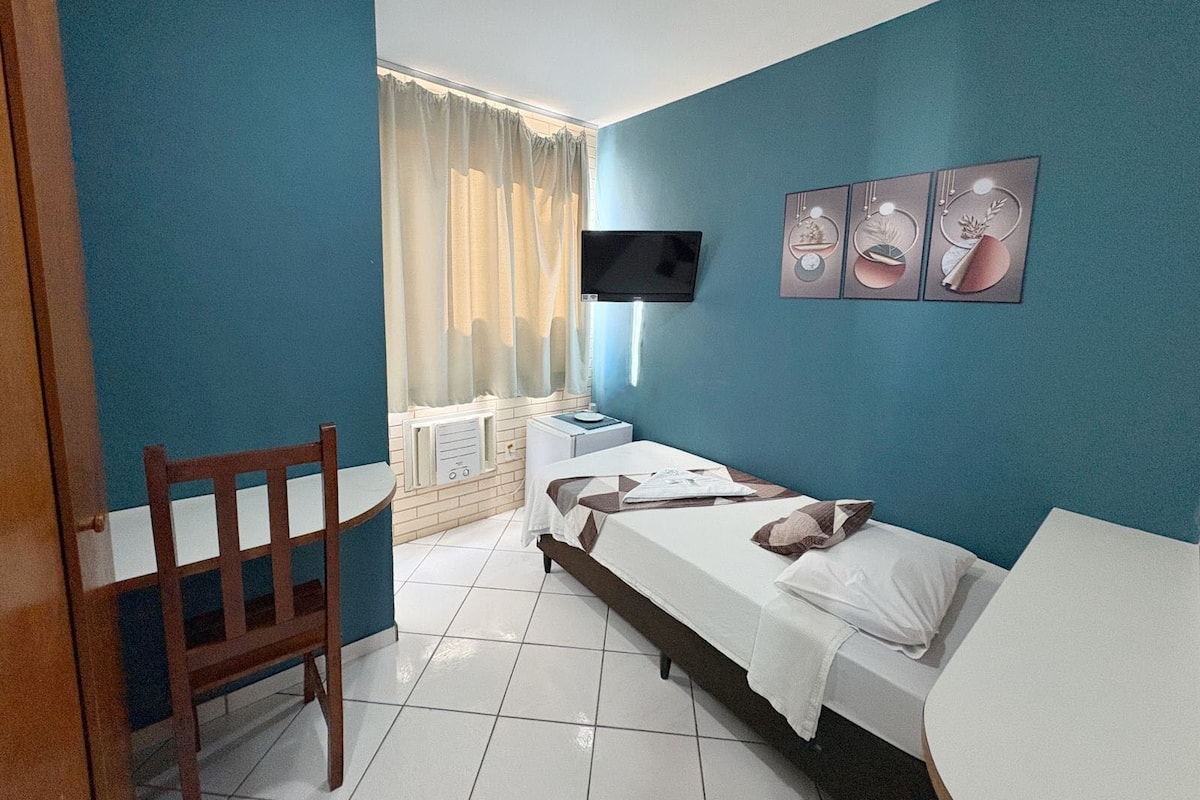 Comfort Single Room | Free WiFi, bed sheets