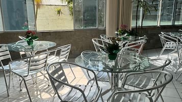 Desayuno buffet incluido todos los dĂas