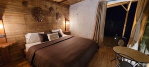 Deluxe Cabin, 1 King Bed, Patio, Mountain View