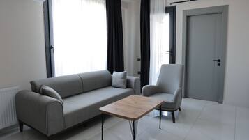 Deluxe Apartment, Balcony, Sea View | 1 bedroom, free WiFi
