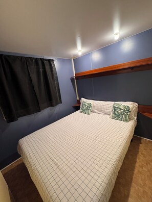 2 sovrum, duntäcken, gratis wi-fi och sängkläder