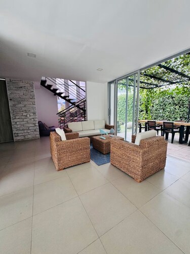 hermosa finca con piscina privada en san jeronimo