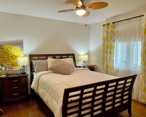 3 soverom, skrivebord, wi-fi (inkludert) og sengetøy