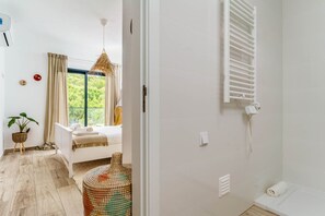 2 bedrooms, WiFi - Seabreeze  Apartment - Your Beachside Getaway (Aljezur)