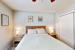 3 chambres, fer et planche à repasser, accès Internet, draps fournis