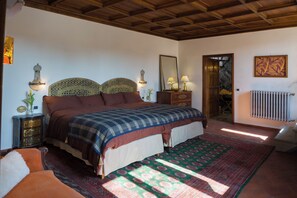 3 chambres, fer et planche à repasser, Wi-Fi, literie fournie