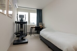 2 sovrum, skrivbord, strykjärn/strykbräda och wi-fi