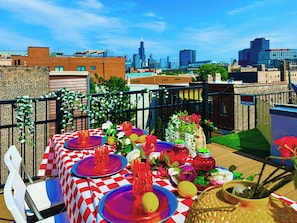 Design Townhome, 3 Bedrooms, Kitchen, City View | Terrace/patio