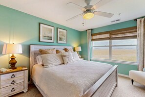 2 bedrooms, iron/ironing board, internet, bed sheets