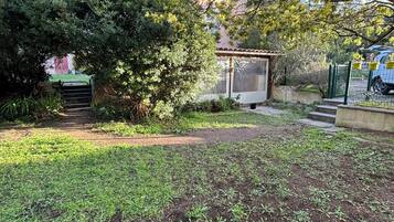 Enceinte de lâhĂ©bergement