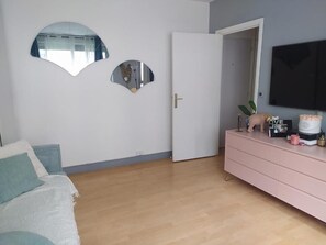 Smart TV, stereo