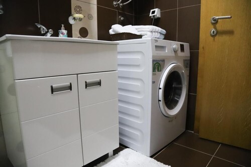 1-bedroom apartment in tranquil Vrnjačka Banja with AC, WiFi