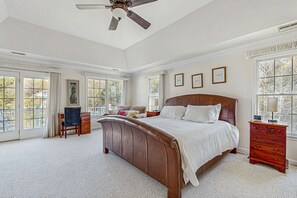 5 makuuhuonetta, silitysrauta/-lauta, internet, vuodevaatteet