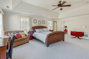 5 soverom, strykejern/-brett, internettilgang og sengetøy