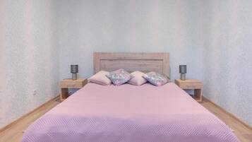 1 bedroom, free WiFi, bed sheets