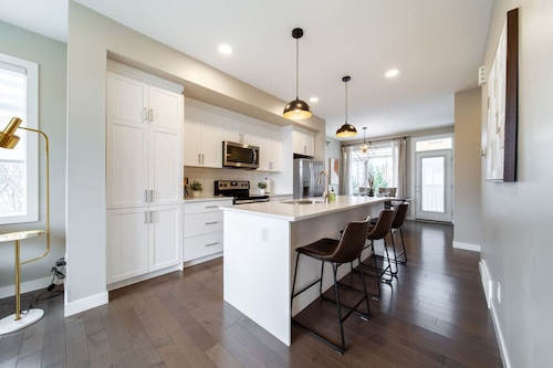 NEW! 2 BR w/ Ensuites | Garage | Disney+ | Patio