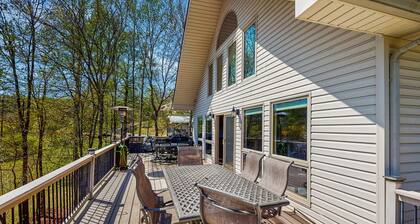 Lakeside home with private dock, stunning views & relaxing outdoor space
