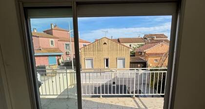 Seaside villa 1min walk from the beach completely renovated in 2025