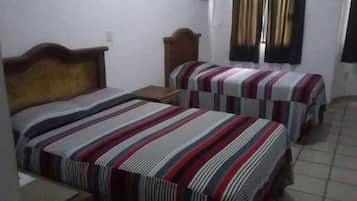 Schreibtisch, kostenloses WLAN