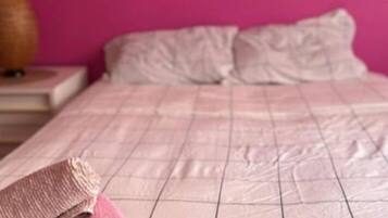 1 bedroom, free WiFi, bed sheets