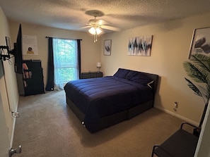 2 chambres, fer et planche à repasser, Wi-Fi gratuit, draps fournis