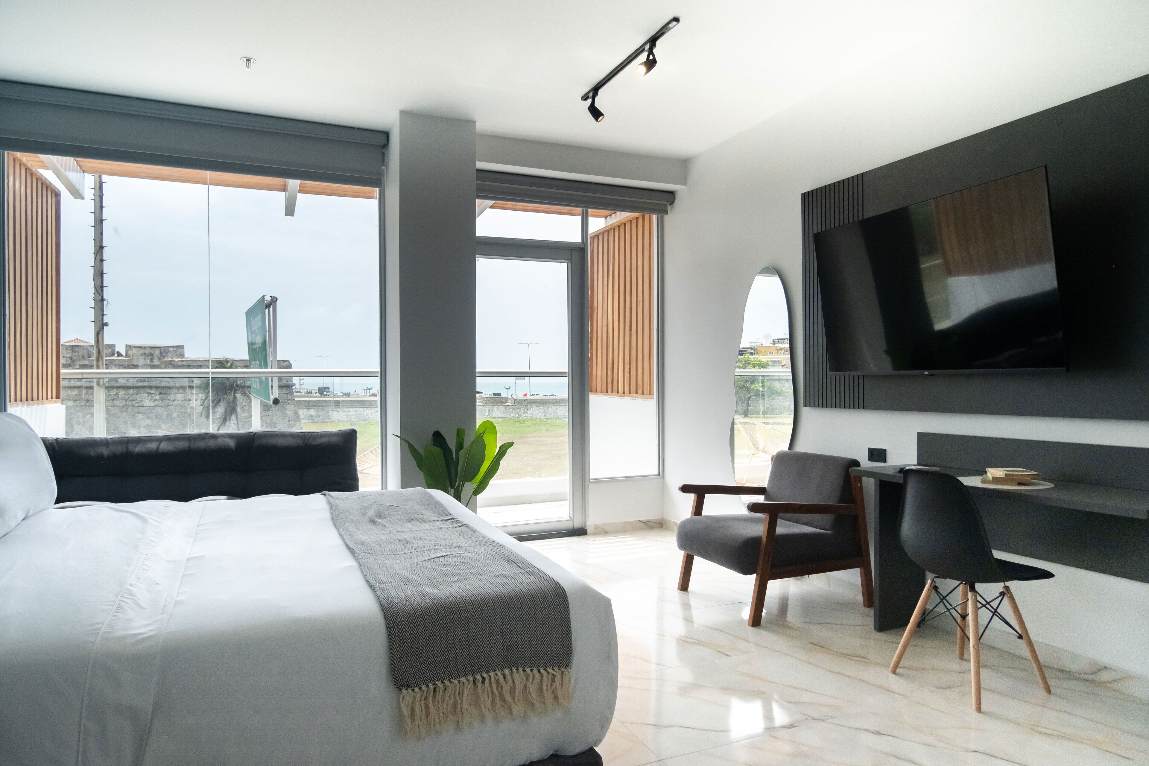 Apartamento, 3 quartos (B) | Individualmente decorados, ferros/tábuas de passar roupa
