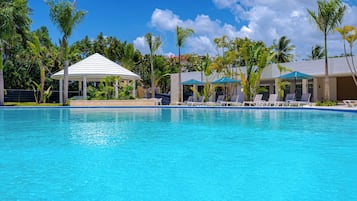 Alberca al aire libre