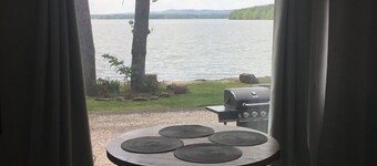 Charming 1-bedroom house with WiFi, AC in serene Perryville, close to Petit Jean