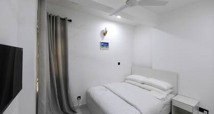 Seaside Room by Lin Residences (Shared Apartment)