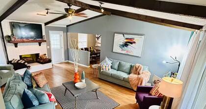 3-bedroom house with pool in hometown Dothan.