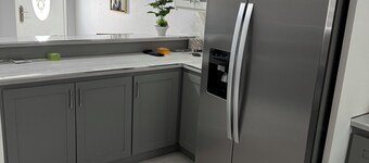 Charming 2-bedroom apartment with WiFi, AC in fabulous Tacarigua