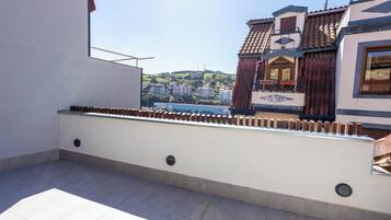 Luxe maisonnette, uitzicht op zee | Terras