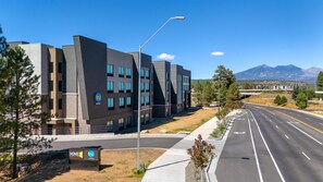 Exterior - Home2 Suites By Hilton Flagstaff (Flagstaff)