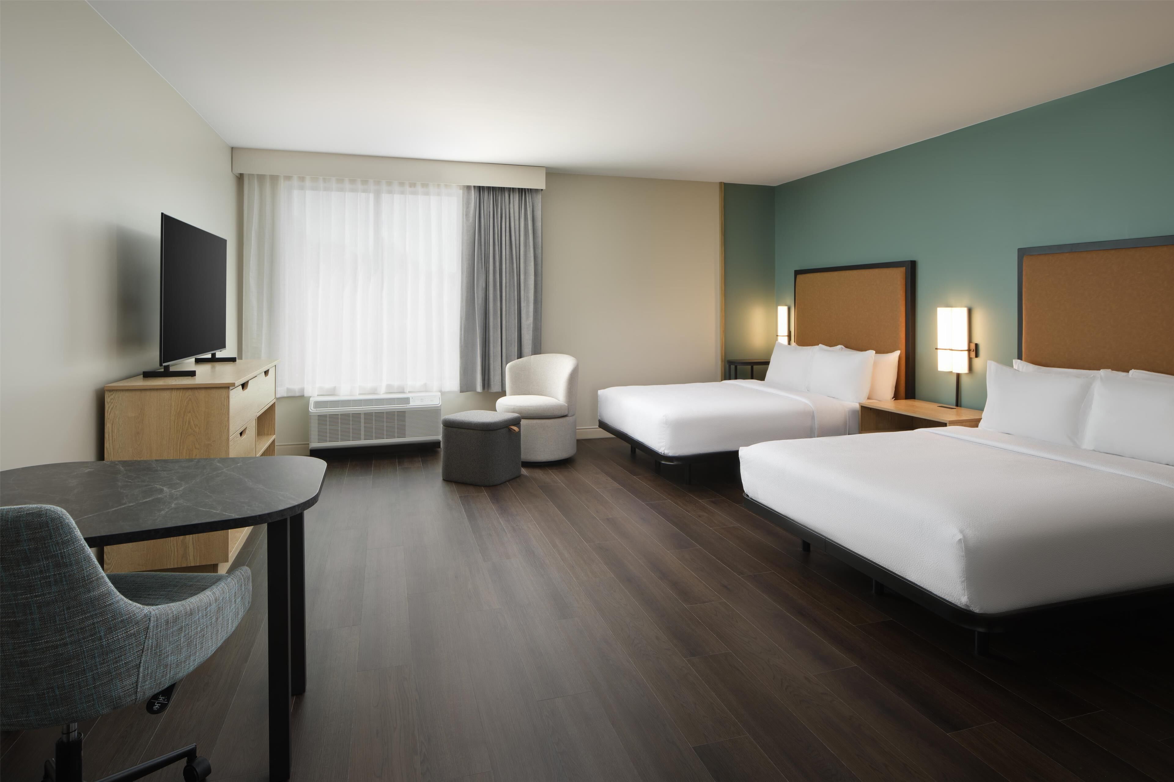 Studio Suite, 2 Queen Beds, Bathtub (Mobility)