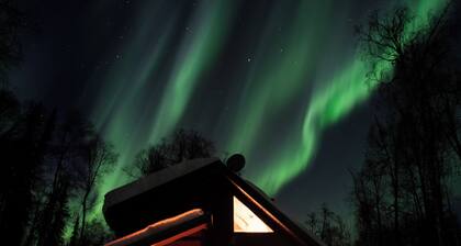 Charming loft cabin just 7 minutes from downtown