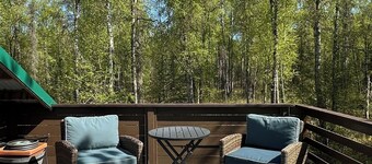 Charming loft cabin just 7 minutes from downtown