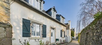 Maison 50m du port de Locquirec avec fibre 4 à 6 personnes