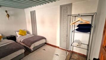2 bedrooms, WiFi, bed sheets
