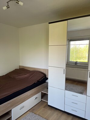 1 Schlafzimmer, WLAN, Bettwäsche
