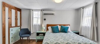 Claire’s Cottage - Cozy House in Nice, Quiet Neighborhood