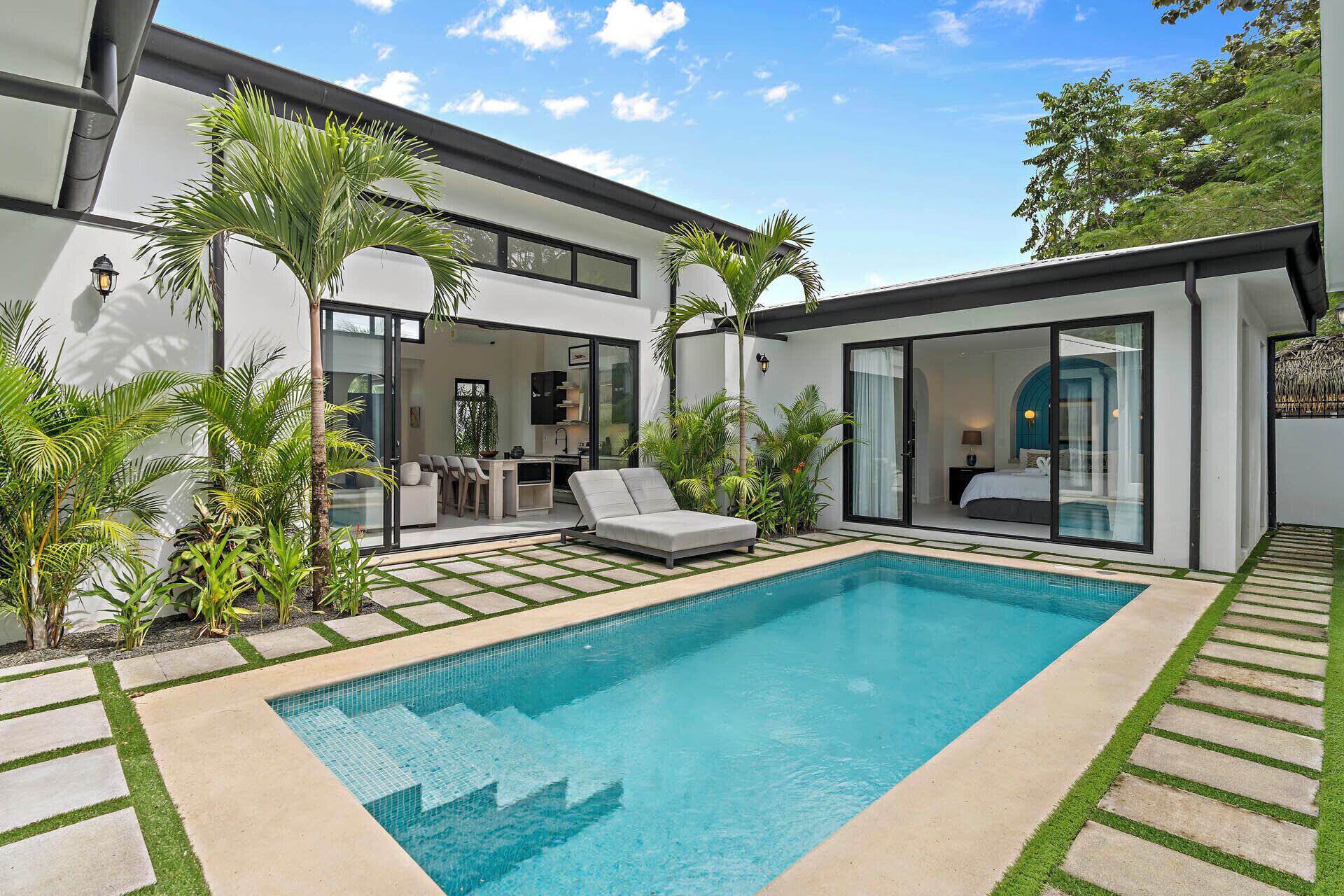 House, Garden View | Private pool