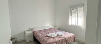 Ianira House
