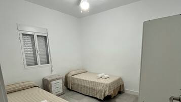 3 bedrooms, bed sheets