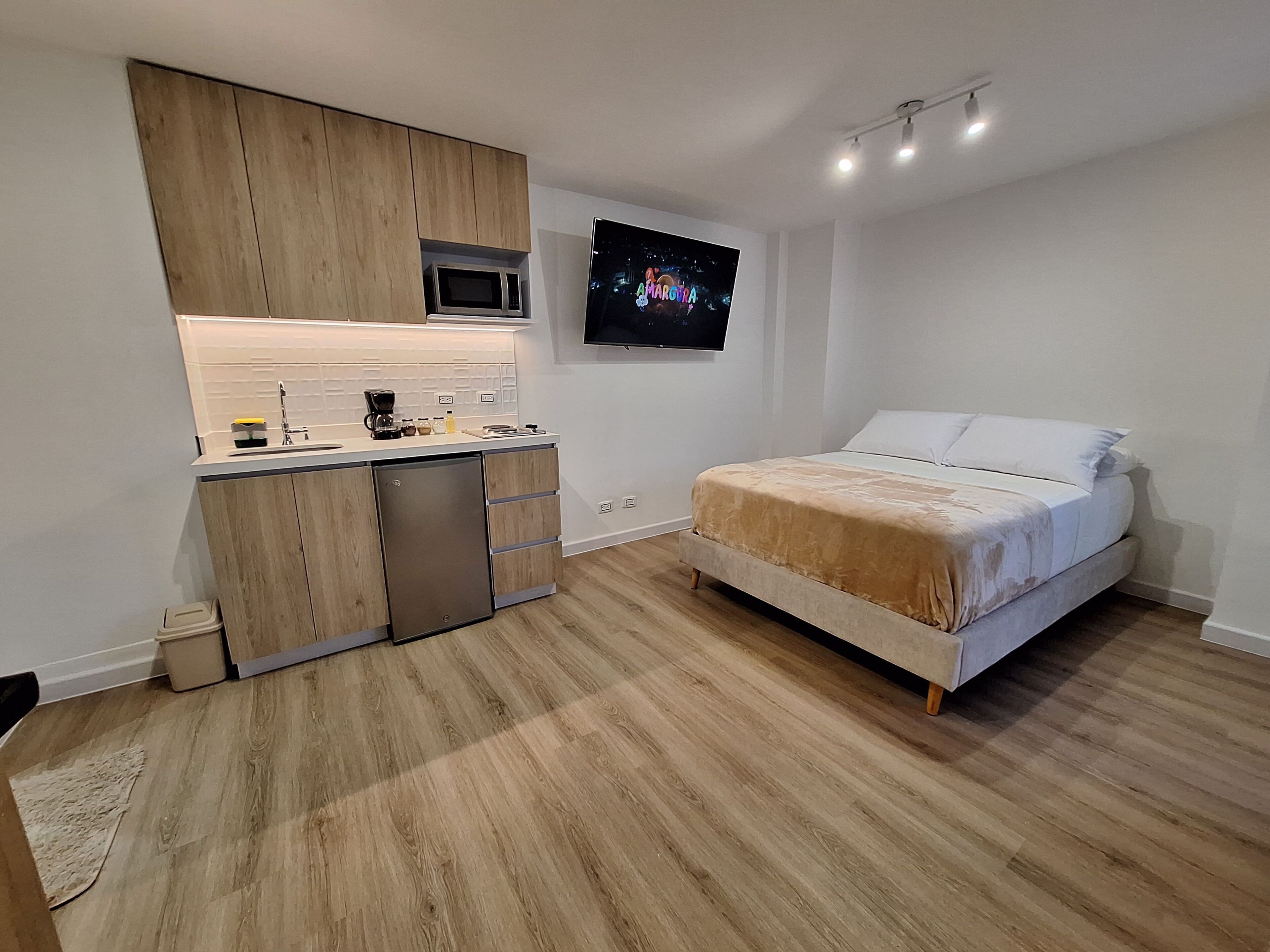  Estudio Laureles, 2 Hab independient A/C 502 & 503 | Safe på rommet, skrivebord, blendingsgardiner og sengetøy