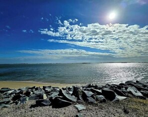 Beach - Cozy Home Away in Southport! (Southport)